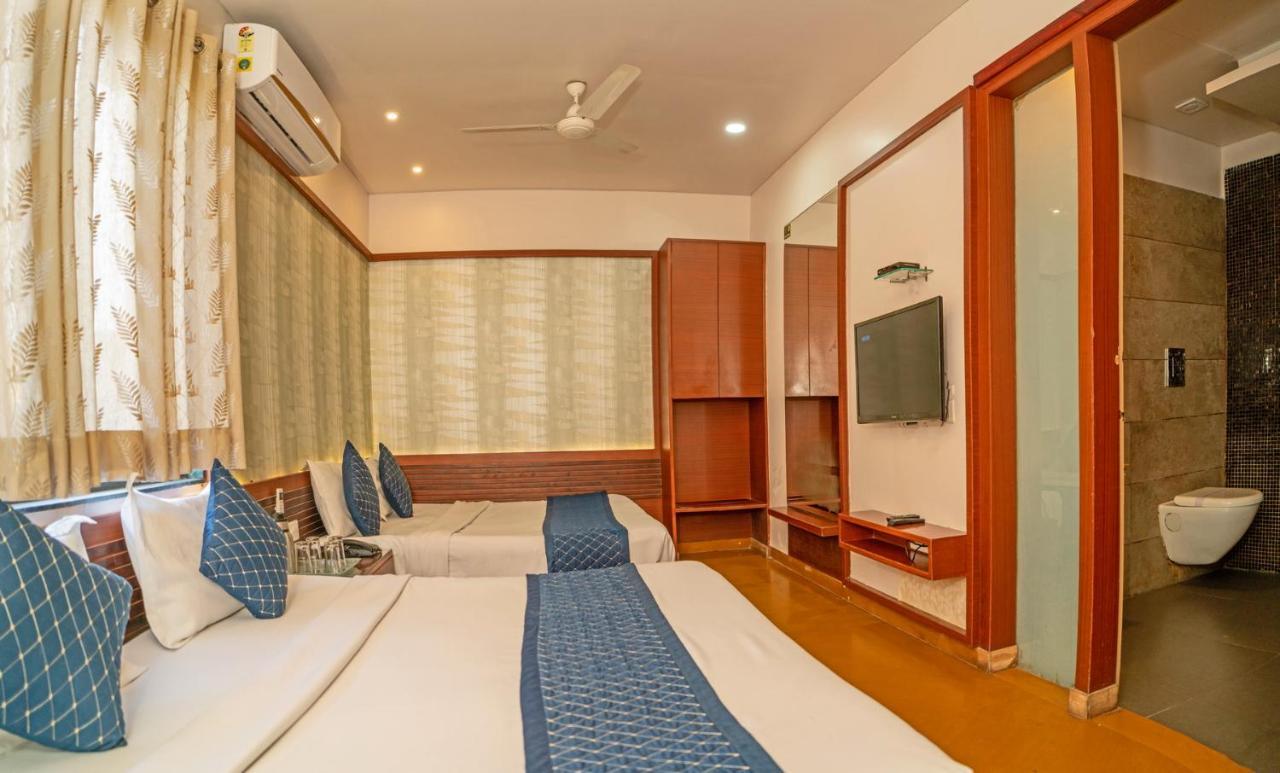 Uddhav Vilas A Family Hotel Udaipur Exterior photo