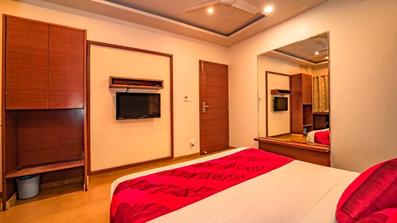 Uddhav Vilas A Family Hotel Udaipur Exterior photo